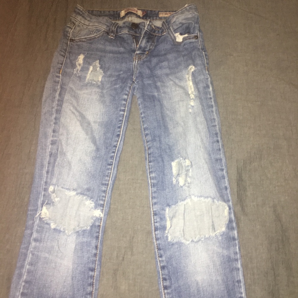 Skinny ripped jeans
